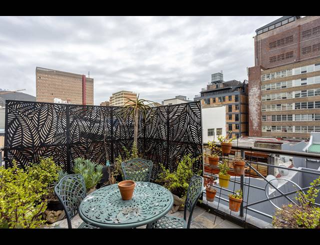 1 BEDROOM APARTMENT TO LET IN CAPE TOWN CITY CENTRE